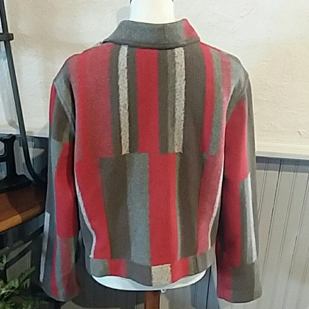NWT💕TSUNAMI* JACKET